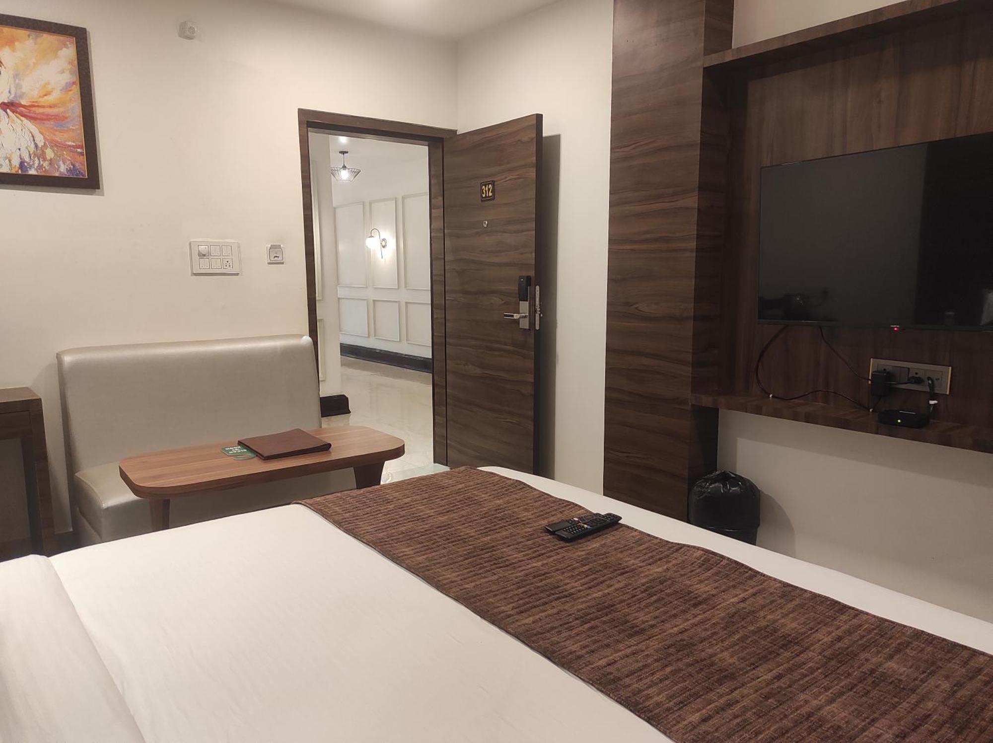 Hotel Obsidian Blue Itānagar Εξωτερικό φωτογραφία