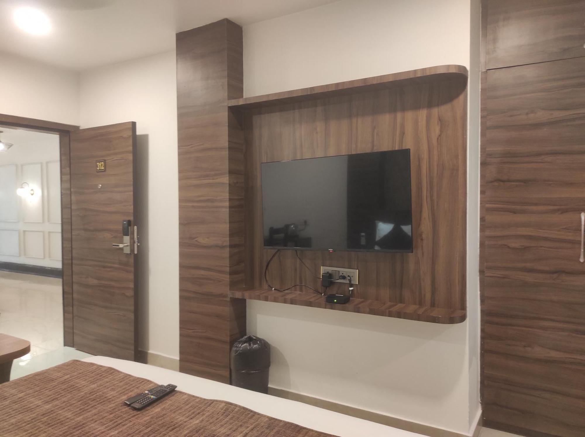 Hotel Obsidian Blue Itānagar Εξωτερικό φωτογραφία