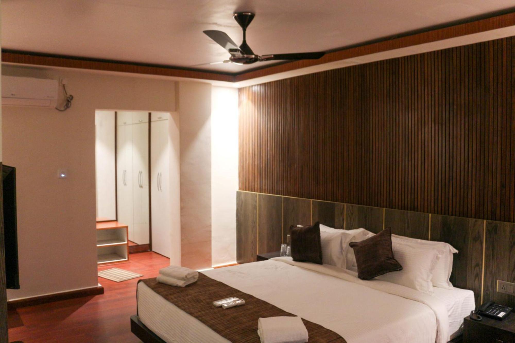 Hotel Obsidian Blue Itānagar Εξωτερικό φωτογραφία